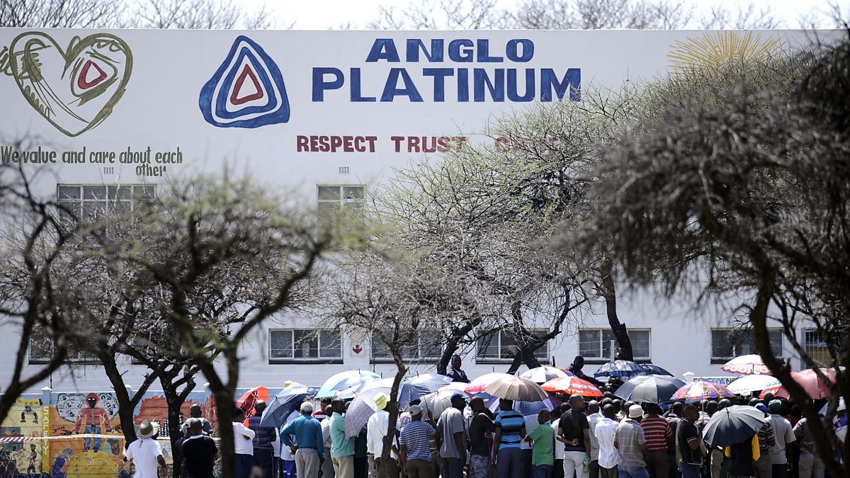 Крупнейший в мире производитель платины сократит 4320 сотрудников