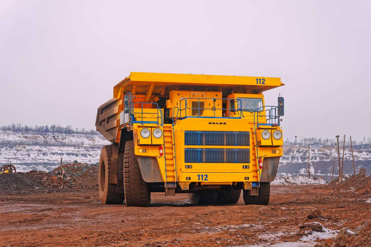Metalloinvest has commissioned new 240-ton dump trucks at the Mikhailovsky GOK. Metalloinvest has commissioned new 240-ton dump trucks at the Mikhailovsky GOK.