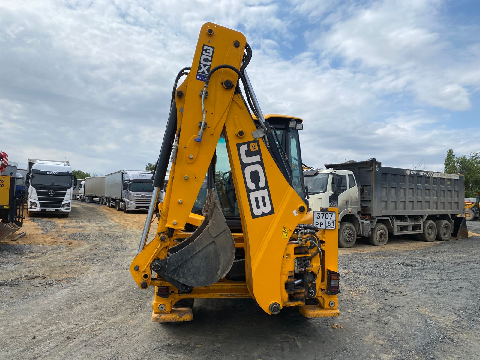 JCB 3CX Backhoe Loader JCB 3CX Backhoe Loader