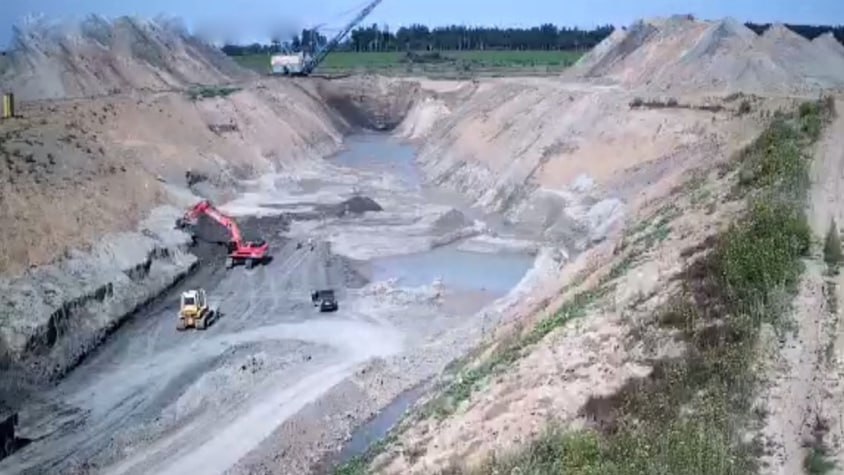 The deposit of refractory and ceramic clays The deposit of refractory and ceramic clays